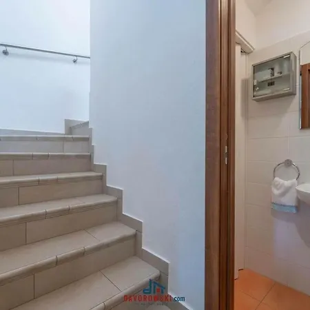Zara Comfortable Villa Vodnjan